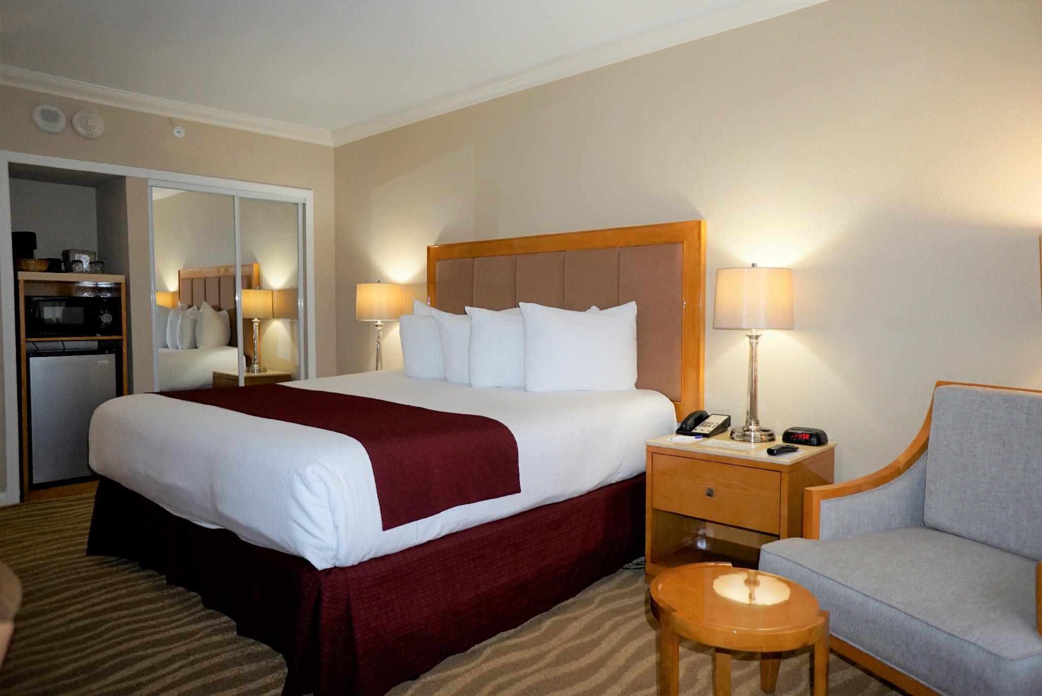 Ocean Sky Hotel & Resort Fort Lauderdale Exterior photo