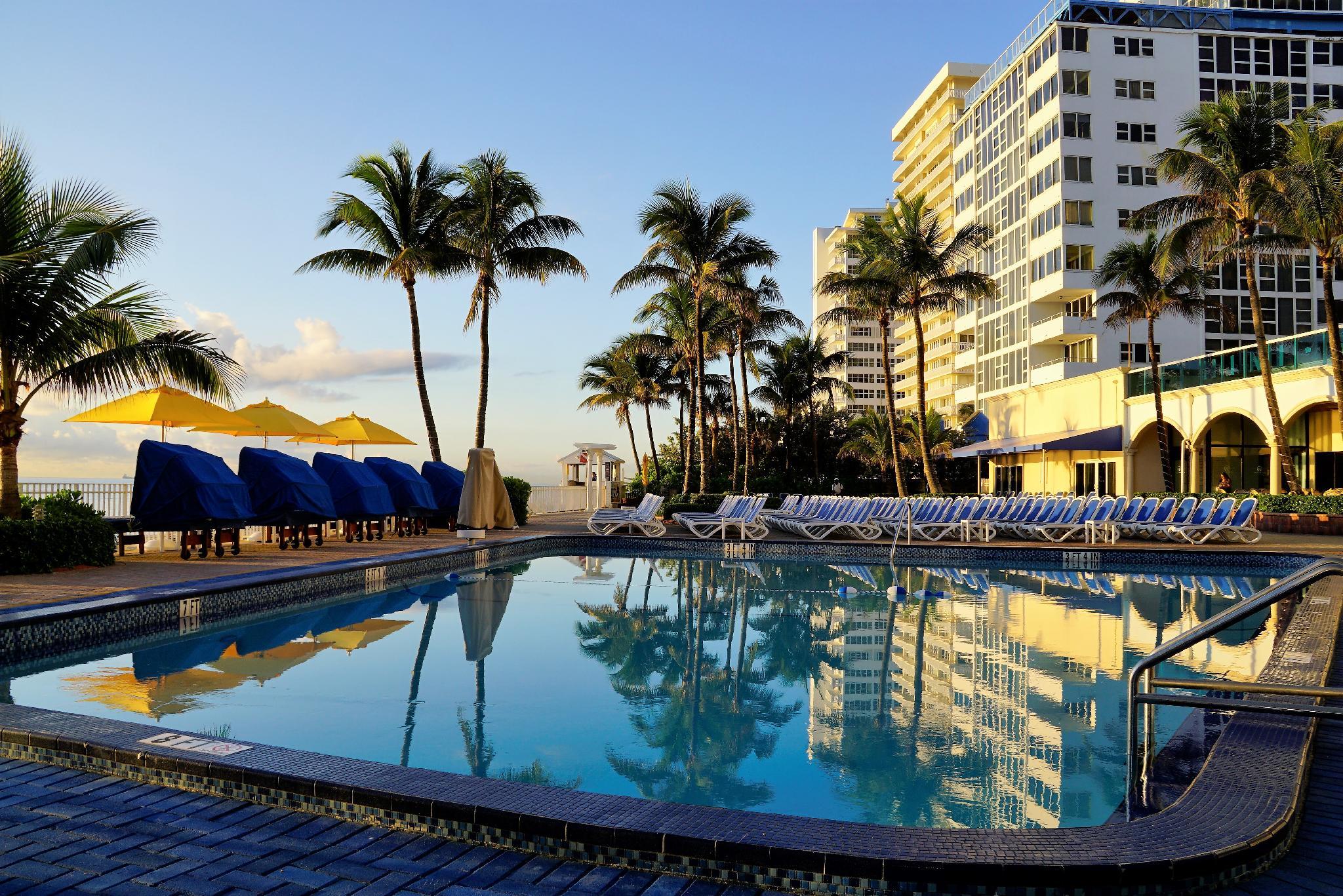 Ocean Sky Hotel & Resort Fort Lauderdale Exterior photo