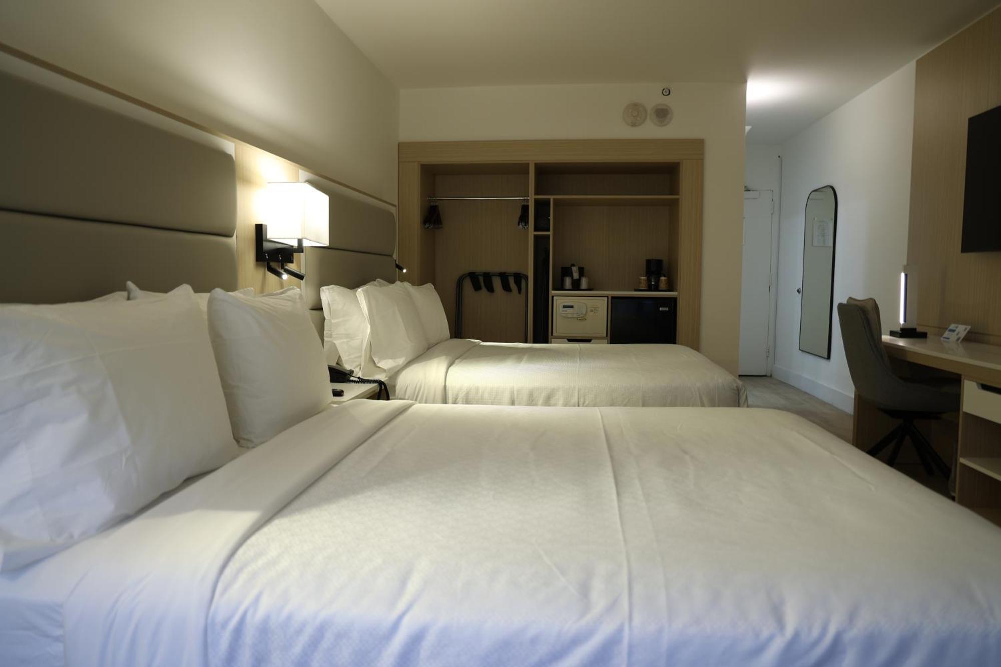 Ocean Sky Hotel & Resort Fort Lauderdale Exterior photo